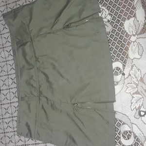 tailored mini skirt